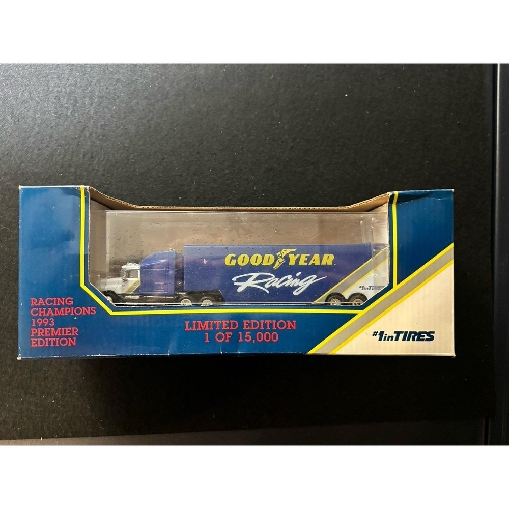 Racing Champions 1993 Premier Edition NASCAR Goodyear Race Hauler 1:87 Scale